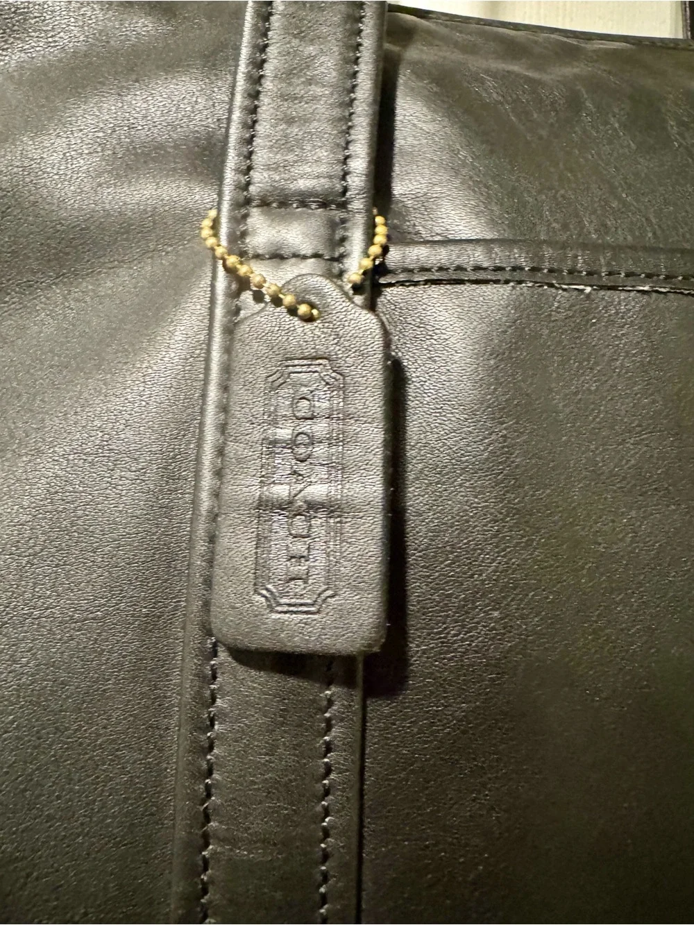 Coach spacious black